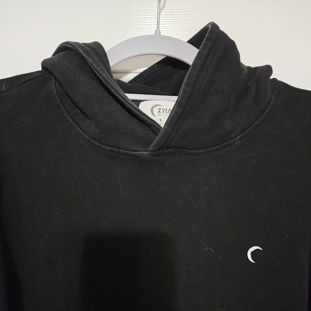 Zyia Active Unisex Small Black Crossover Hoodie Crescent Moon Logo Sweatshirt S